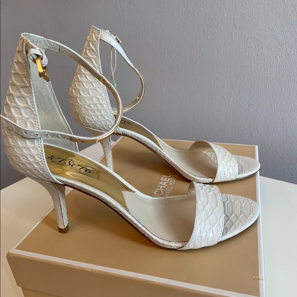 Michael Kors sundaes - Picture 2 of 3